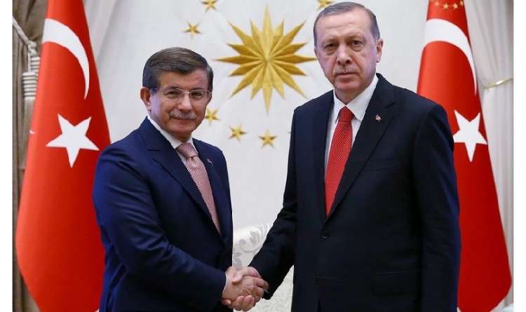 Ο Ερντογάν «καθάρισε» τον Νταβούτογλου από το κυβερνών AKP