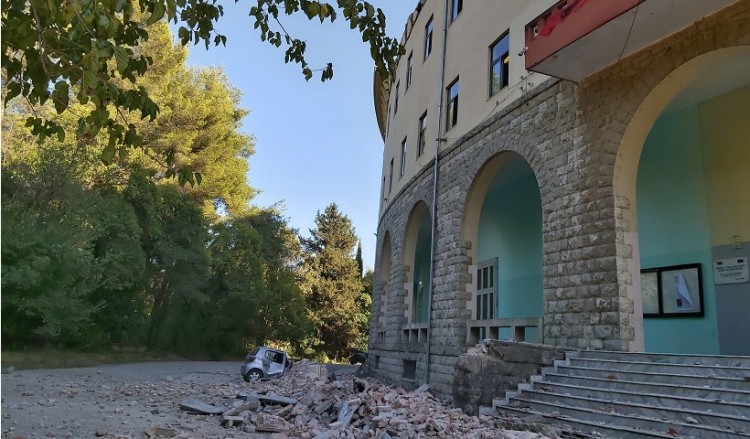 Σεισμός Αλβανία: Τραυματίες και ζημιές σε κτήρια