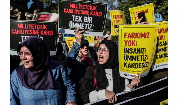 Handelsblatt: Η Τουρκία επέβαλε αλλαγές στη συμφωνία με την ΕΕ για τους πρόσφυγες
