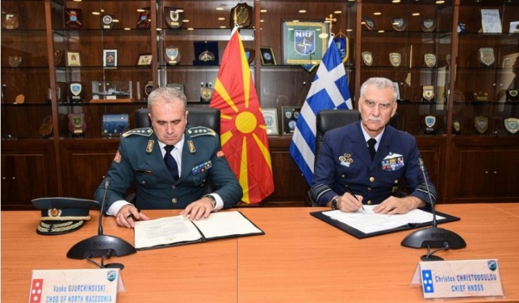 Αθήνα-Σκόπια υπέγραψαν τη συμφωνία αστυνόμευσης του εναέριου χώρου