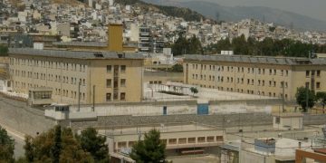 Νέα έρευνα στις φυλακές Κορυδαλλού – Βρήκαν ναρκωτικά, μαχαίρια και κινητά