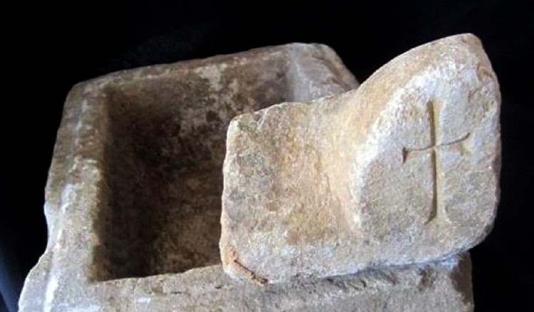 Βρέθηκε πέτρινο κιβώτιο με τμήμα Τίμιου Ξύλου στη Σινώπη