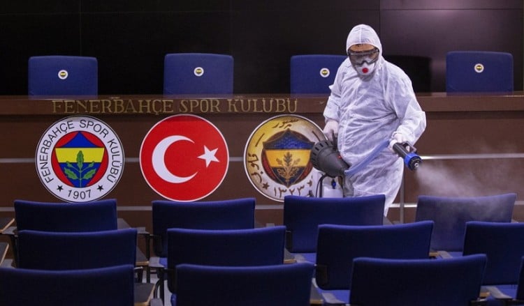 Η Τουρκία παίρνει επιπλέον μέτρα για τον κορονοϊό