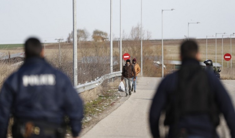 Έβρος: Ποντιακά σωματεία συγκέντρωσαν τρόφιμα για την αστυνομία και το στρατό στα σύνορα