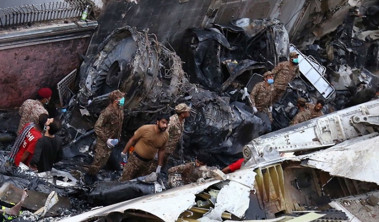 Πακιστάν-αεροπορικό δυστύχημα: Βρέθηκαν τα μαύρα κουτιά