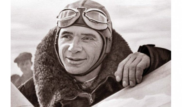 Σαν σήμερα γεννήθηκε ο θρυλικός σοβιετικός πιλότος Βλαδίμηρος Κοκκινάκης (βίντεο)