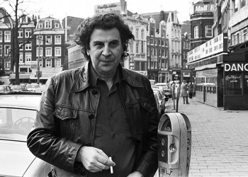 Ο Μίκης Θεοδωράκης το 1978, στο Άμστερνταμ