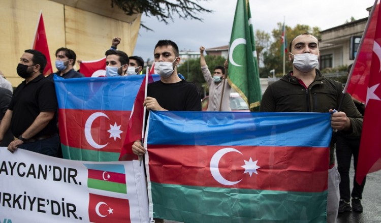Πώς η ανάμιξη της Τουρκίας περιπλέκει τη σύγκρουση στο Ναγκόρνο-Καραμπάχ