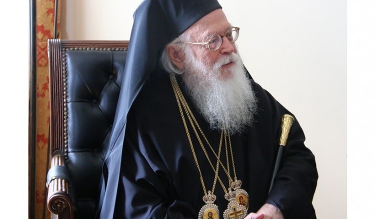 Νέα περιπέτεια υγείας για τον Αρχιεπίσκοπο Αλβανίας Αναστάσιο