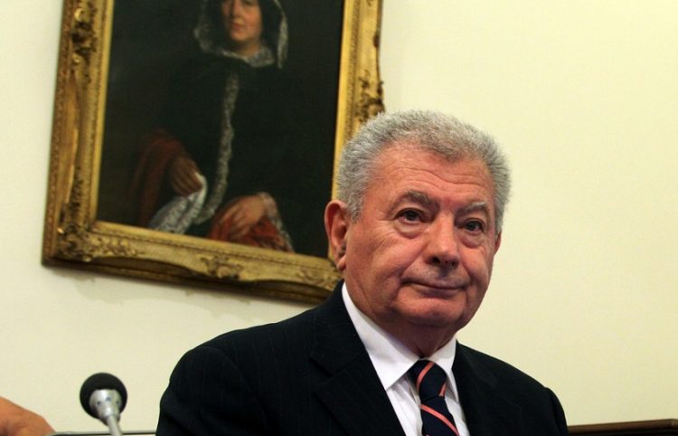Ο πρώην υπουργός Σήφης Βαλυράκης που έχασε τη ζωή του σε δυστύχημα στην Ερέτρια (φωτ.: ΑΠΕ-ΜΠΕ / Αλέξανδρος Βλάχος)
