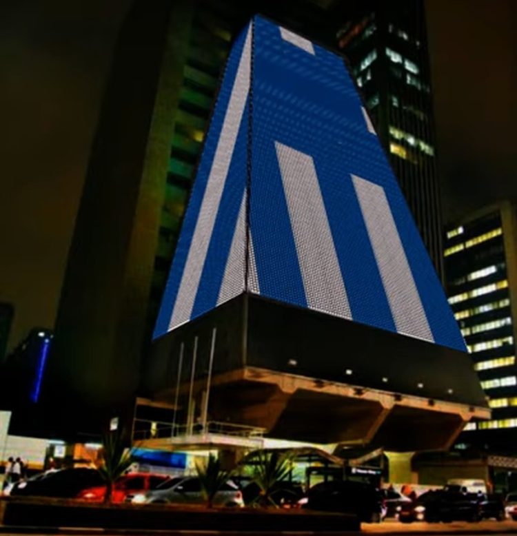 Το ένα από τα δύο κτήρια του Σάο Πάολο, στη Βραζιλία, που θα φωταγωγηθεί με τα ελληνικά χρώματα.