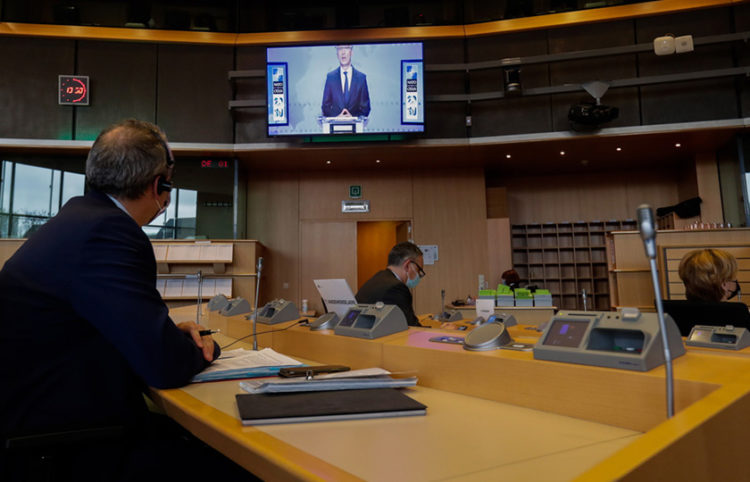 Παρέμβαση του Γενς Στόλτενμπεργκ στο Ευρωπαϊκό Κοινοβούλιο (φωτ.: EPA / Stephanie Lecocq)