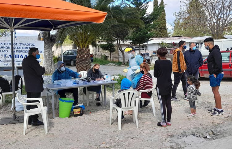 Rapid test στον οικισμό των Ρομά στο Νομισματοκοπείο (φωτ.: Δήμος Χαλανδρίου)