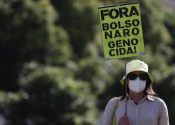 Διαμαρτυρίες κατά του Μπολσονάρο στην Πορτογαλία (Φωτ.: EPA/ Tiago Petinga)