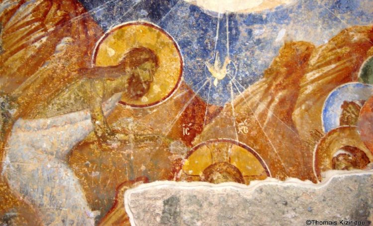 Η κάθοδος του Αγίου Πνεύματος, με μορφή περιστεράς στη βάπτιση του Ιησού Χριστού, σε τοιχογραφία στην Αγία Σοφία Τραπεζούντας (φωτ.: Θωμαΐς Κιζιρίδου)