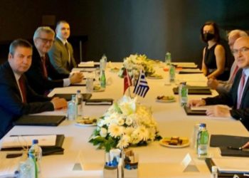 Ο Έλληνας υφυπουργός εξωτερικών στη Σύνοδο της Αττάλειας μαζί με τον Τούρκο ομόλογό του