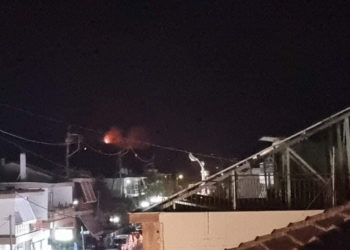 Η φωτιά στη Ζήρια όπως φαινόταν από τα Σελιανίτικα (πηγή: Facebook / Πυρκαγιά ενημέρωση)