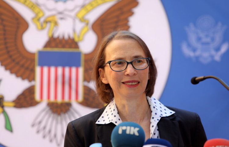 Η πρέσβης των ΗΠΑ στην Κύπρο (φωτ.: EPA/ Katia Christodoulou)