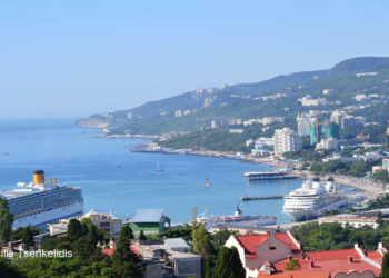 Το λιμάνι της Γιάλτας στην Κριμαία (φωτ.: Βασίλης Τσενκελίδης)