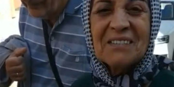 Η Μεράλ από την Κρήτη που ζει στα Μουδανιά, στην Προύσα (πηγή: YouTube)
