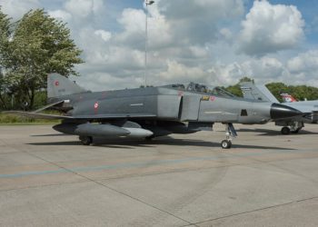 Ένα τουρκικό F-4 (φωτ. αρχείου: Gerard van der Schaaf )