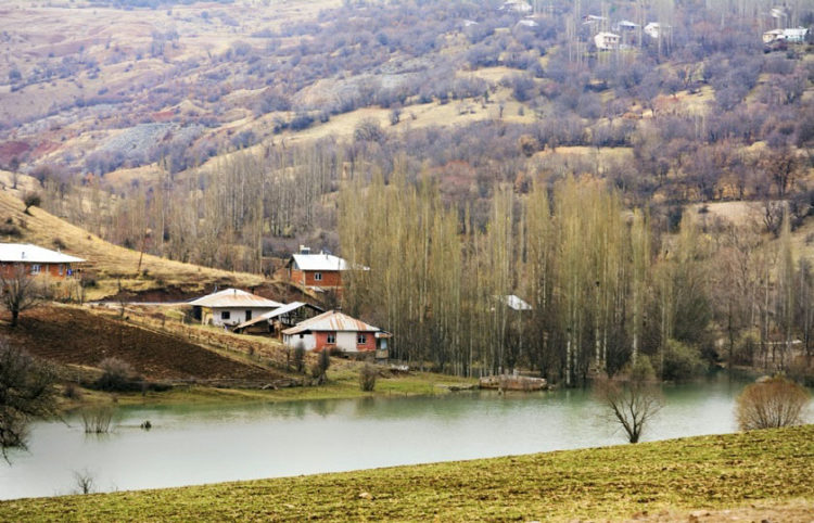 Ο ποταμός Σέερ Σου στην Πάλτσανα, σήμερα Altınçevre (πηγή: galeri.netfotograf.com)