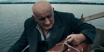 Στιγμιότυπο με τον Τάκη Βαμβακίδη από την ταινία «Προσφυγιά Ελλήνων» (φωτ.: Elixir Music)
