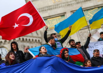 Πορεία κατά της Ρωσίας στην Τουρκία (φωτ.:  EPA/ Sedat Suna)