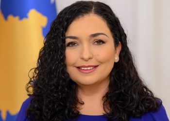 Η επικεφαλής του Κοσόβου Βιόσα Οσμάνι Σαντρίου (πηγή: Presidency of Kosovo - https://president-ksgov.net/sq/biografia-92)