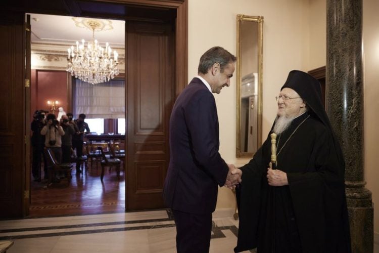 Συνάντηση του πρωθυπουργού Κυριάκου Μητσοτάκη με τον Οικουμενικό Πατριάρχη Βαρθολομαίο στην Κωνσταντινούπολη, Κυριακή 13 Μαρτίου 2022 (φωτ.: Γ.Τ Πρωθυπουργού/ EUROKINISSI/ Δημήτρης Παπαμήτσος)