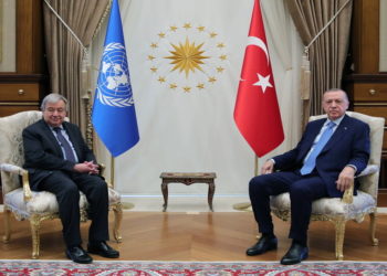 Ο Τούρκος πρόεδρος με τον γενικό γραμματέα του ΟΗΕ (φωτ. αρχείου: EPA/ Turkish President Press Office Handout)
