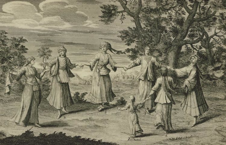 Γυναικείες ενδυμασίες. Από την έκδοση «Aubry de la Mottraye, Voyages», Χάγη 1727. Πρώτη είναι Ελληνίδα από τη Σμύρνη, και τελευταία νεαρή κοπέλα από την ίδια περιοχή (πηγή: Ελληνική Βιβλιοθήκη - Κοινωφελές Ίδρυμα Αλέξανδρος Σ. Ωνάσης)