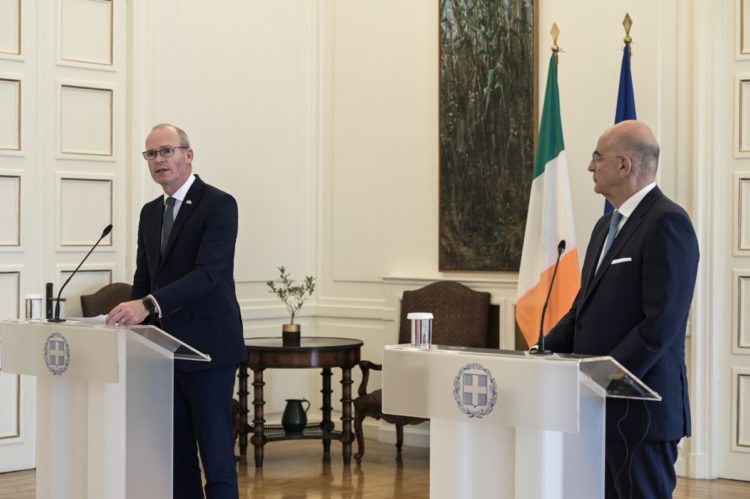 Συνάντηση του υπουργού Εξωτερικών, Νίκου Δένδια, με τον υπουργό Εξωτερικών της Δημοκρατίας της Ιρλανδίας, Simon Coveney, Παρασκευή 17 Ιουνίου 2022. (Φωτ.: Eurokinissi/Μιχάλης Καραγιάννης)