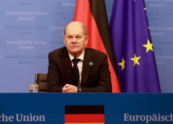 Ο καγκελάριος της Γερμανίας κατά τη διάρκεια συνέντευξης Τύπου μετά τη Σύνοδο Κορυφής (φωτ.: European Union)