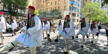 Η μεγάλη παρέλαση του Ελληνισμού στην 5η Λεωφόρο της Νέας Υόρκης, 5 Ιουνίου 2022. (φωτ.: «Ε.Κ.»/ Χριστόδουλος Αθανασάτος)