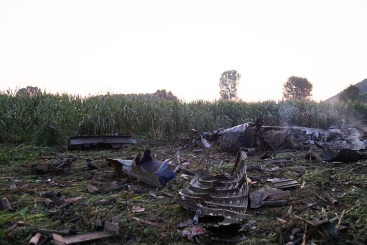 Εικόνα από το σημείο της συντριβής του Ουκρανικού αεροσκάφους τύπου Antonov, που  κατέπεσε στην περιοχή Παλαιοχωρίου - Αντιφιλίππων στην Καβάλα (φωτ.: ΑΠΕ-ΜΠΕ/ Αχιλλέας Χηράς)