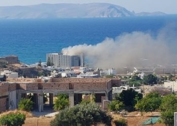 Κρήτη: Φωτιά σε ξενοδοχειακή μονάδα στο Κοκκίνη Χάνι του Ηρακλείου (Πηγή φωτ.: cretalive.gr)