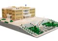 Ακριβές μοντέλο του κτιρίου της Βουλής των Ελλήνων έφτιαξε, με περίπου 5000 κομματάκια lego, ο 36χρονος Γιώργος Πατέλης από τη Θεσσαλονίκη (Φωτ.: ΑΠΕ-ΜΠΕ)