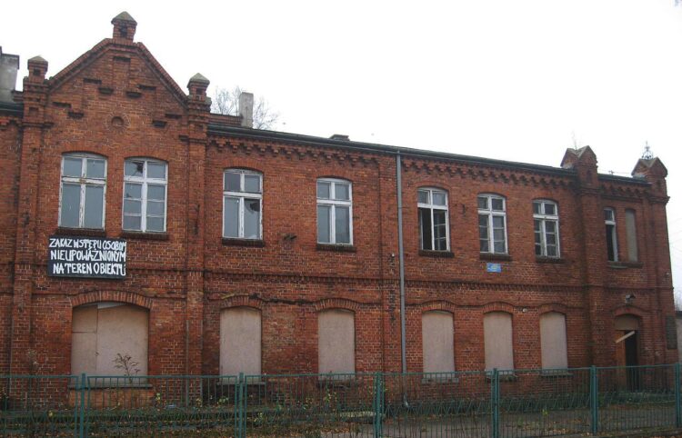 Το στρατόπεδο του Ντζιαουντόβο (Σόλνταου στα γερμανικά) κατασκευάστηκε την περίοδο της ναζιστικής κατοχής της Πολωνίας (φωτ.: Wikipedia / Beax)