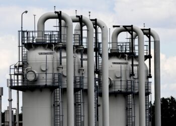 Γενική άποψη σταθμού φυσικού αερίου στο Μάλναου της Γερμανίας (φωτ.:   EPA/FILIP SINGER)