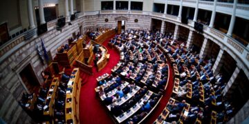 Συζήτηση στη Βουλή σε επίπεδο αρχηγών κομμάτων (Φωτ. αρχείου: Eurokinissi/Γιώργος Κονταρίνης)