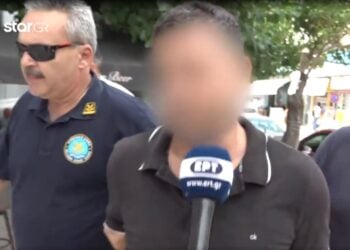 Ο πατέρας της 6χρονης που πνίγηκε στην Κορινθία οδηγείται στον εισαγγελέα (Φωτ.: star.gr)