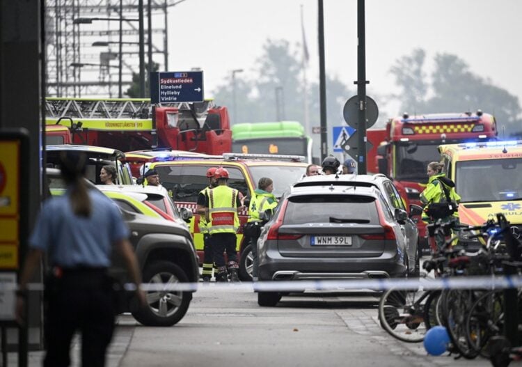 Ένας νεκρός και μία τραυματίας από πυρά σε εμπορικό κέντρο στο Μάλμε της Σουηδίας (Φωτ.: EPA/Johan Nilsson)
