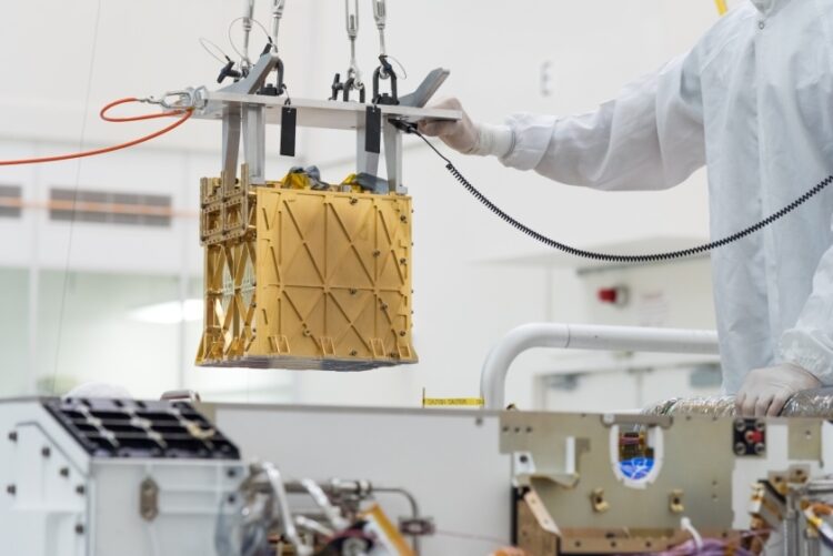 Η συσκευή της NASA (φωτ.: R. Lannom/ NASA-JPL-Caltech)