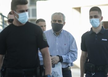 Ο ψευτογιατρός Νικόλαος Κοντοστάθης προσέρχεται στα δικαστήρια (Φωτ. αρχείου: Eurokinissi/Βασίλης Ρεμπάπης)