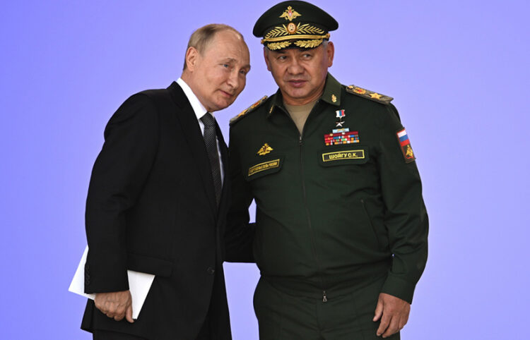 Πούτιν και Σοϊγκού σε πιο... ανέφελες μέρες (φωτ. αρχείου EPA / Pavel Bednyakov / Kremlin Pool / Sputnik)