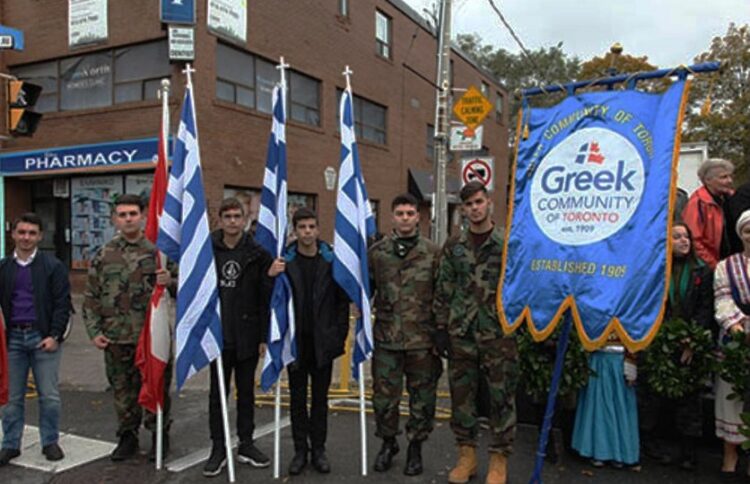 Στιγμιότυπο από την παρέλαση των ομογενών για την 28η Οκτωβρίου, στο Τορόντο του Καναδά, το 2019 (πηγή: facebook.com/GreekCommunity/)