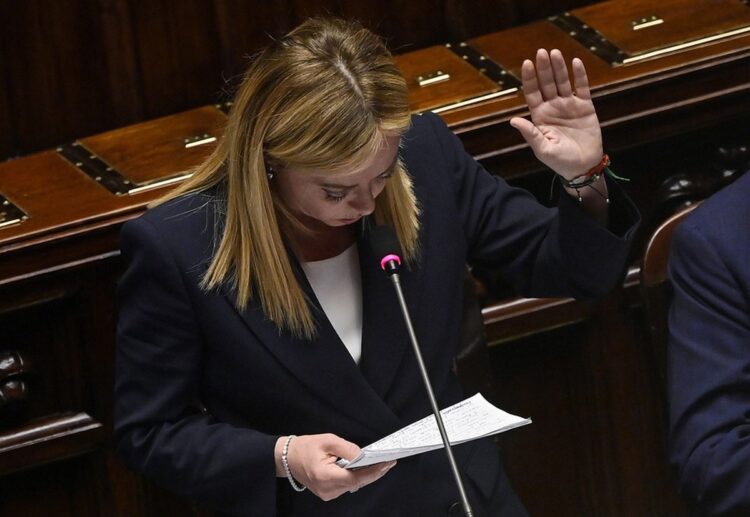 Η Τζόρτζια Μελόνι στη συνεδρίαση της Ιταλικής Βουλής για την παροχή ψήφου εμπιστοσύνης (Φωτ.: EPA/Riccardo Antimiani)