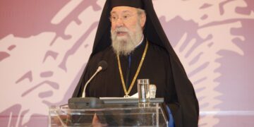 Ο Αρχιεπίσκοπος Κύπρου Χρυσόστομος μιλά σε ημερίδα στη Θεσσαλονίκη (Φωτ. αρχείου: MotionTeam/Γιώργος Κωνσταντινίδης)