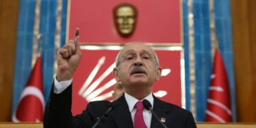 Ο αρχηγός του Λαϊκού Ρεπουμπλικανικού Κόμματος (CHP) της Τουρκίας Κεμάλ Κιλιτσντάρογλου (φωτ.: EPA/STR)